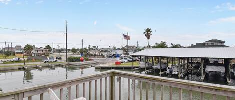 House (3 Bedrooms) | Property grounds