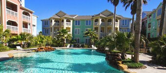 Turtle Romance by Ryson Vacation Rentals