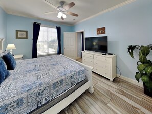 Condo (2 Bedrooms) | Property amenity