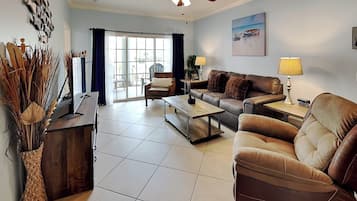 Kondominium (2 Bedrooms) | Bagian depan properti