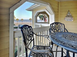 Condo (1 Bedroom) | Property amenity