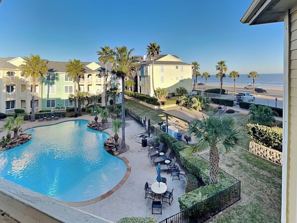 Condo (1 Bedroom) | Property amenity