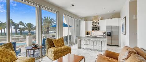 Condo (3 Bedrooms) | Living area | TV