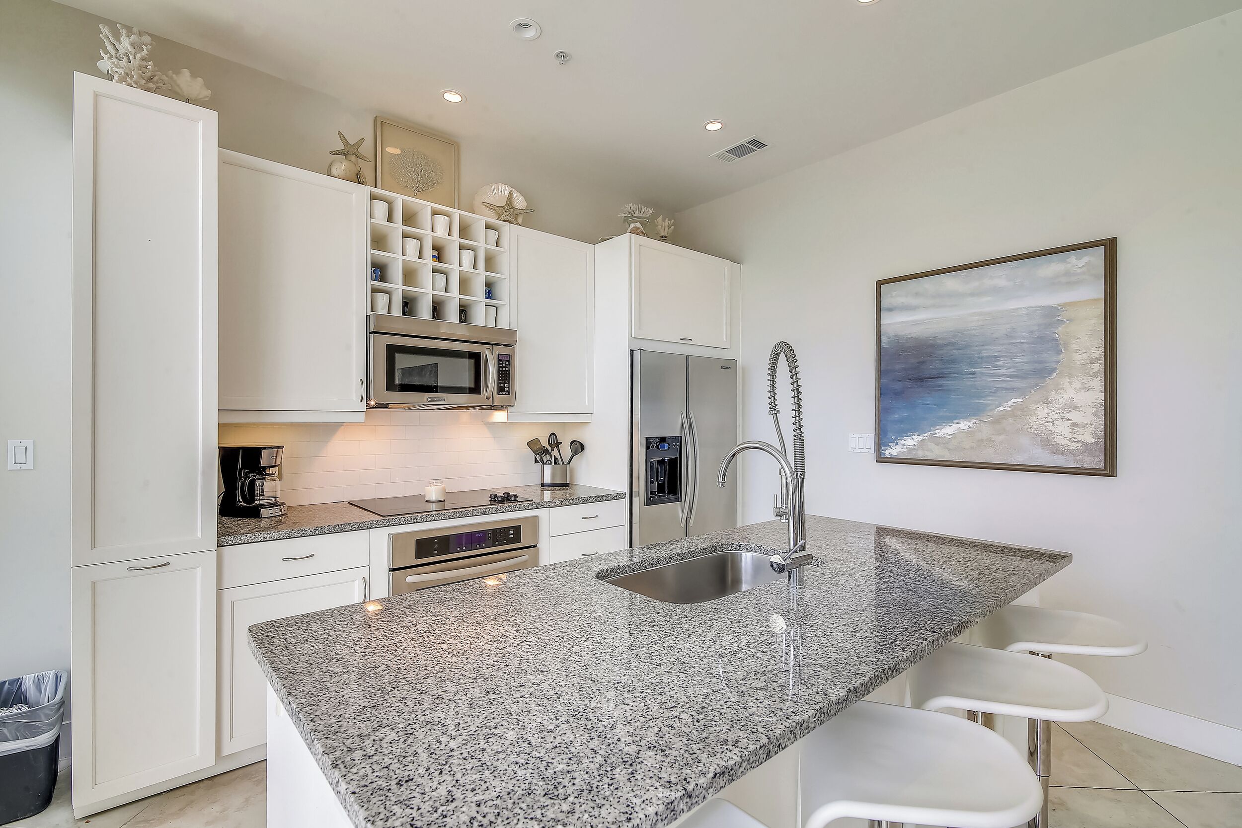 Condo (3 Bedrooms) | Property amenity