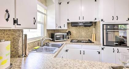 < 1 Mi to Lake Weir: Quiet Summerfield Getaway