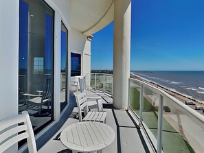 Condo (2 Bedrooms) | Property amenity - Queen of Diamonds by Ryson Vacation Rentals (Galveston)