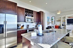 Condo (3 Bedrooms) | Property amenity - King of Diamonds by Ryson Vacation Rentals (Galveston)