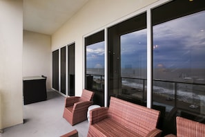 Condo, Plusieurs lits, vue sur l’océan | Balcon