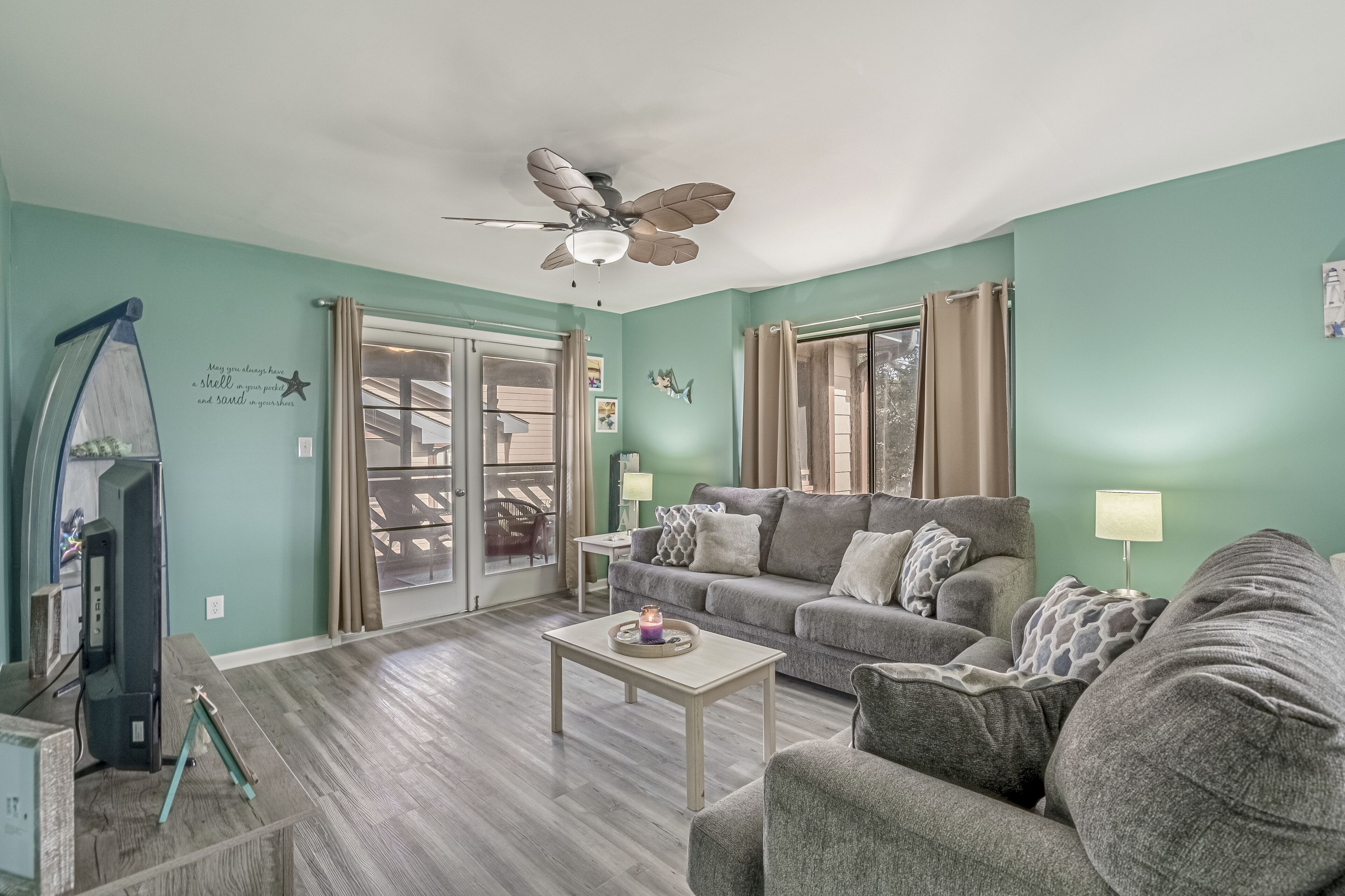 End Unit with 2 Screened  porches  Ocean View Indoor and Outdoor Pool