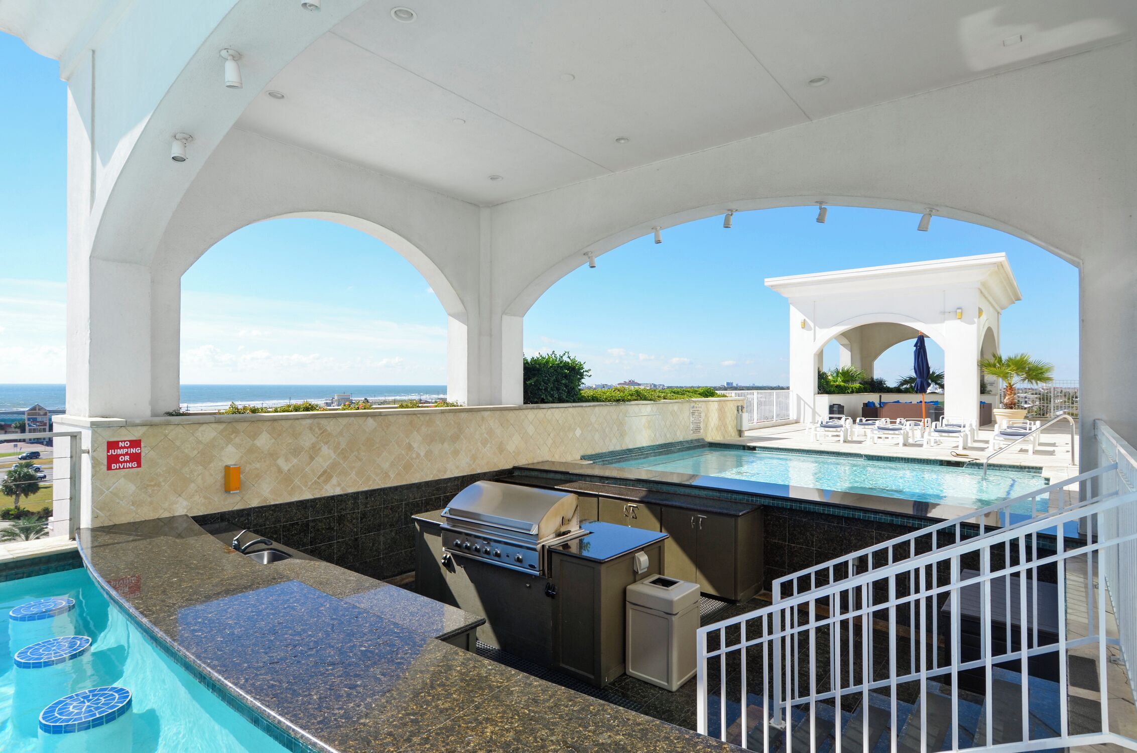 Condo (2 Bedrooms) | Property amenity