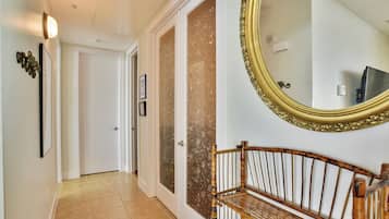 Condo (3 Bedrooms) | Property amenity
