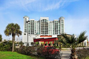 Condo (3 Bedrooms) | Property amenity - Emerald 1111 by Ryson Vacation Rentals (Galveston)