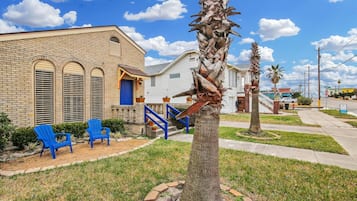 House (3 Bedrooms) | Property amenity