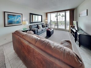 Condo (2 Bedrooms) | Property amenity - Beachfront Hideaway by Ryson Vacation Rentals (Galveston)