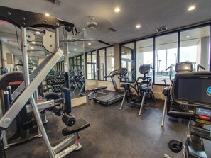 Condo (2 Bedrooms) | Property amenity