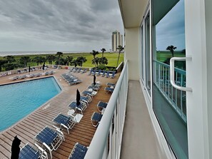 Condo (2 Bedrooms) | Property amenity - Beachfront Hideaway by Ryson Vacation Rentals (Galveston)
