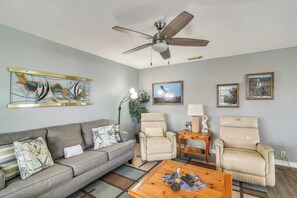 House (3 Bedrooms) | Property amenity