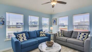 House, Multiple Beds, Ocean View | Living area | 40-inch TV with cable channels