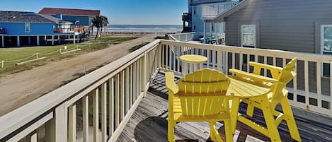 House (4 Bedrooms) | Front of property