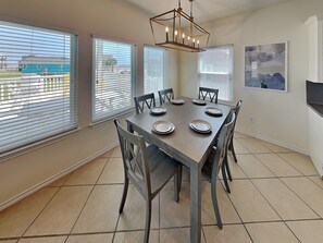 House (4 Bedrooms) | Property amenity - Here Comes the Sun by Ryson Vacation Rentals (Galveston)