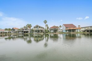 House (4 Bedrooms) | Property amenity