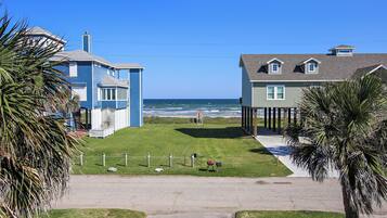 House (3 Bedrooms) | Property amenity