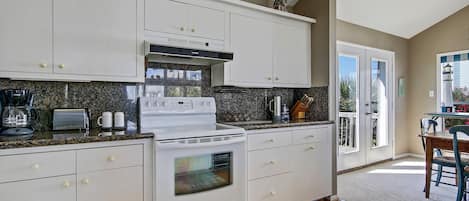 House (3 Bedrooms) | Property amenity