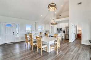 House (6 Bedrooms) | Property amenity