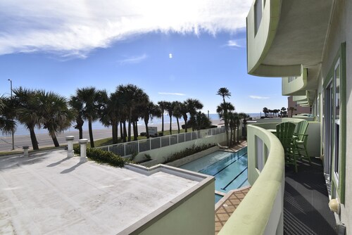 Ocean Grove 301 - Greta House