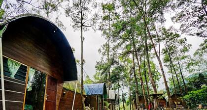 OYO 90474 Caravan Camp