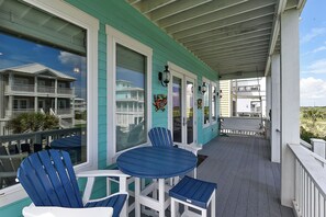 House (4 Bedrooms) | Property amenity - Neptune's Sanctuary by Ryson Vacation Rentals (Galveston)