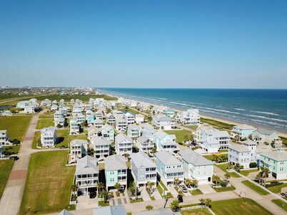 Neptune's Sanctuary by Ryson Vacation Rentals