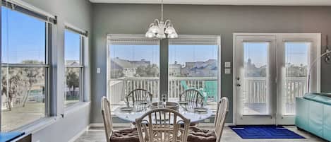 House (4 Bedrooms) | Property amenity
