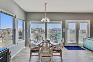 Property amenity - Mutiny on the Bounty by Ryson Vacation Rentals (Galveston)