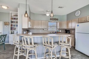 Casa (4 Bedrooms) | Servicio de la propiedad