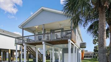 House (3 Bedrooms) | Front of property