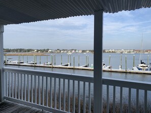 Property grounds - Waterfront-Beach, Boat Slip, Linens & Amenities (Carolina Beach)