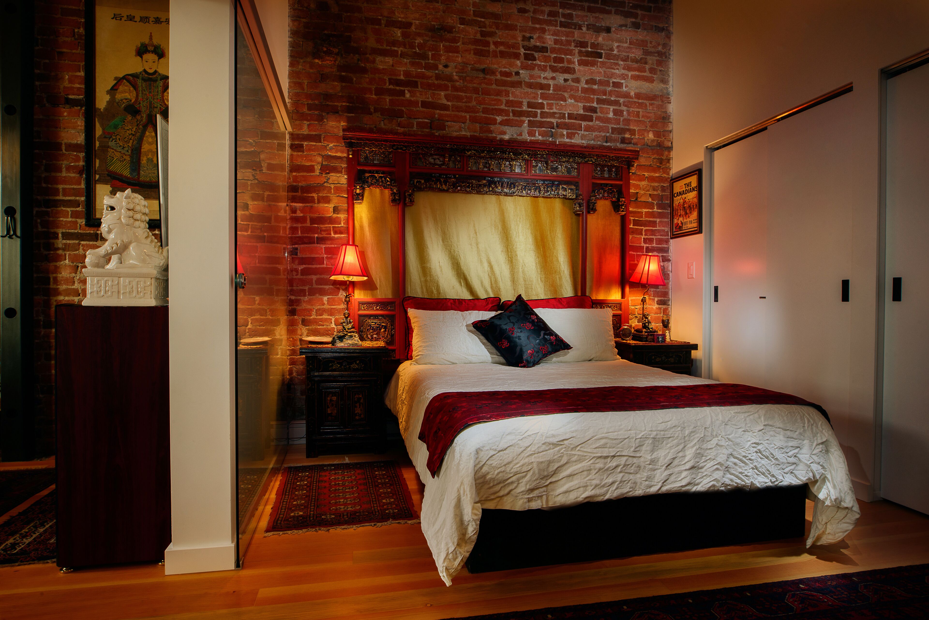 Rare Chinatown Character Loft in Heritage Building w/ free parking