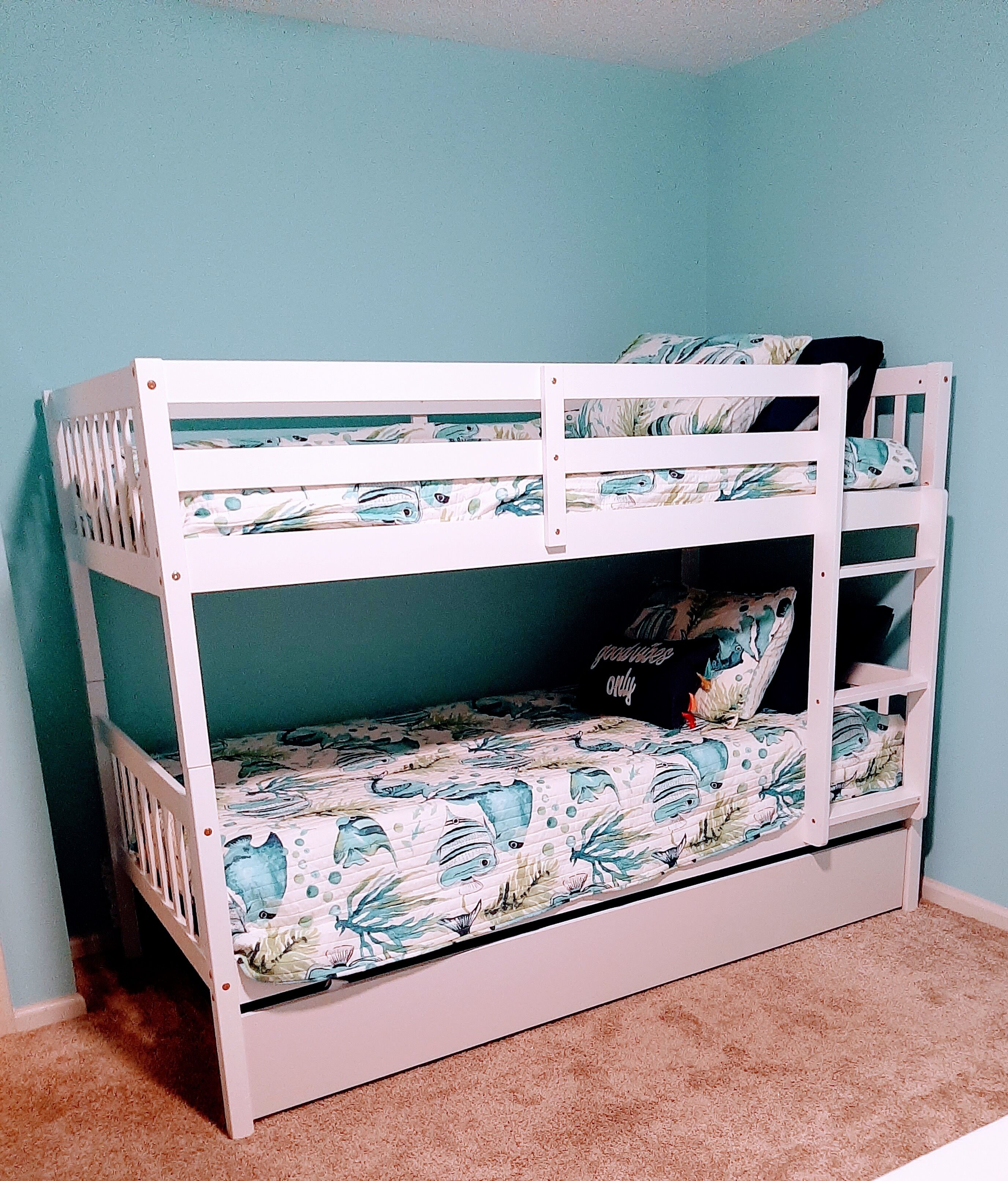 Tropical Condo, OCEANFRONT complex, 3 pools