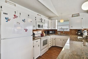 House (2 Bedrooms) | Property amenity