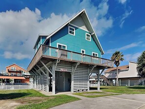 House (5 Bedrooms) | Exterior - Reel Me In - As Seen on TV by Ryson Vacation Rentals (Galveston)