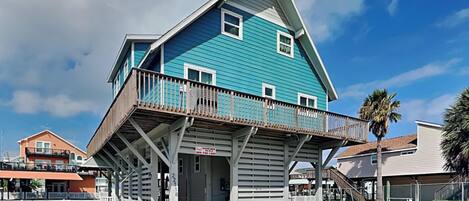 House (5 Bedrooms) | Front of property