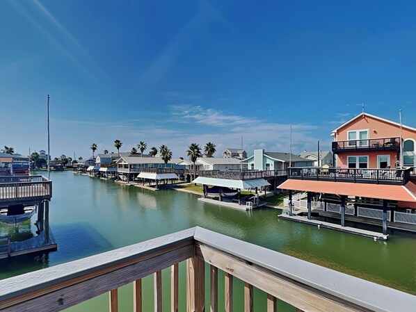 House (5 Bedrooms) | Property amenity