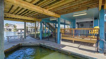 House (2 Bedrooms) | Property amenity