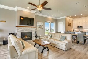 House (4 Bedrooms) | Property amenity