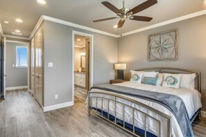 House (4 Bedrooms) | Property amenity - Salty Blue Mermaid by Ryson Vacation Rentals (Galveston)