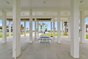 House (4 Bedrooms) | Property amenity