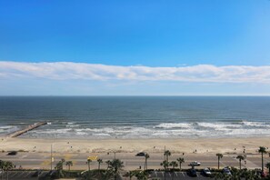 Condo (1 Bedroom) | Property amenity