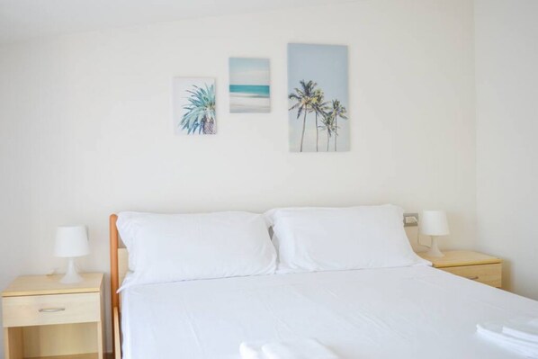 1 bedroom, WiFi, bed sheets