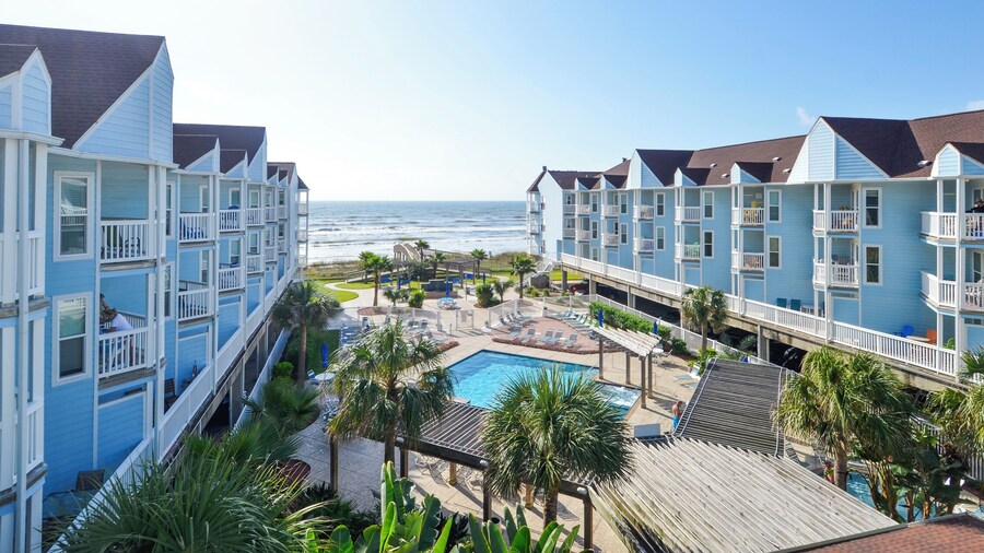 Parrot Paradise by Ryson Vacation Rentals